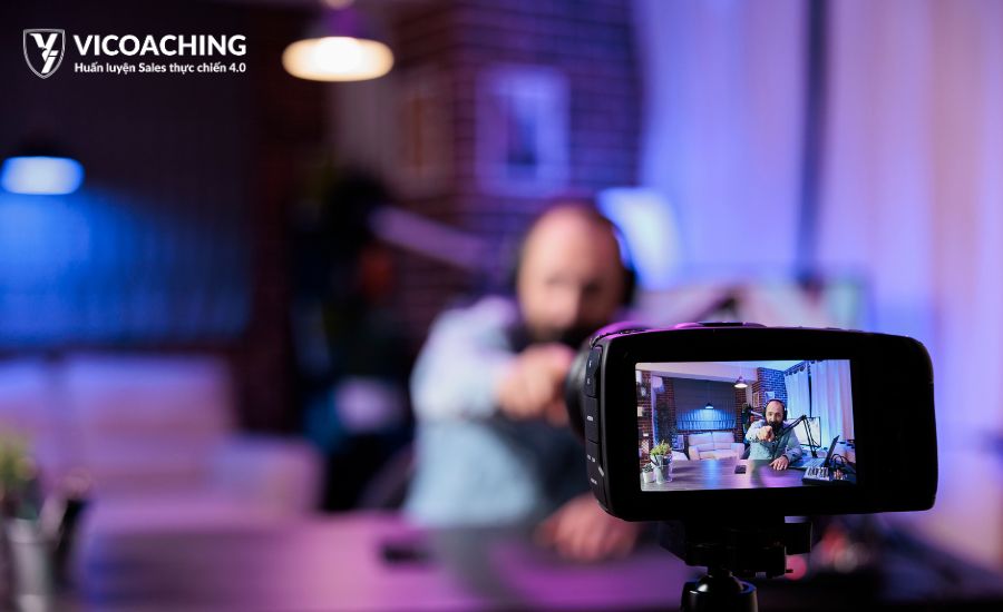 Tìm kiếm khách hàng thiết kế website